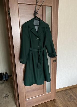 Зелёное изумрудное стильная тренч пальто плащ размер л с карманами2 фото