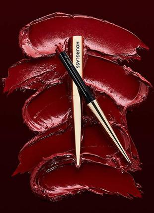 Помада hourglass confession ultra slim high intensity refillable lipstick4 фото