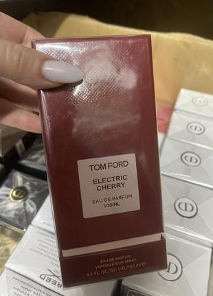 Tom ford electric cherry парфюмированная вода 100мл1 фото