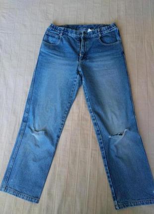 Укороченные джинсы