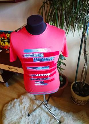 Супер футболка на летний сезон