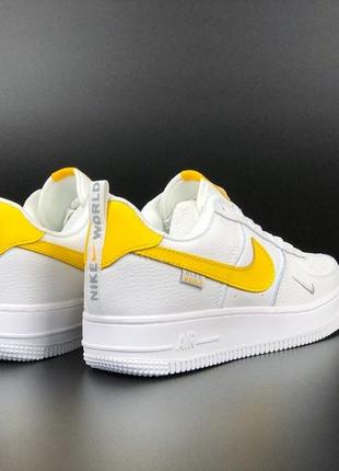 Женские кроссовки nike air force, белые с желтым (11548)2 фото