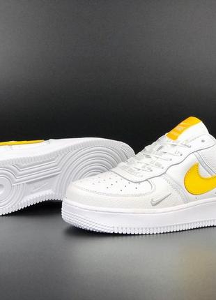 Женские кроссовки nike air force, белые с желтым (11548)3 фото