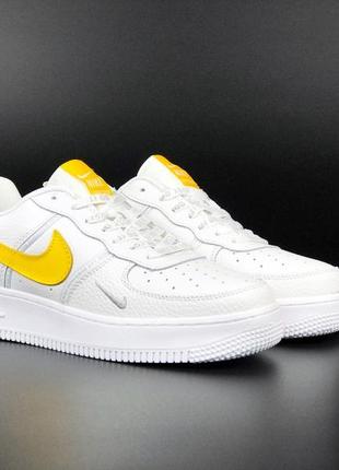 Женские кроссовки nike air force, белые с желтым (11548)5 фото