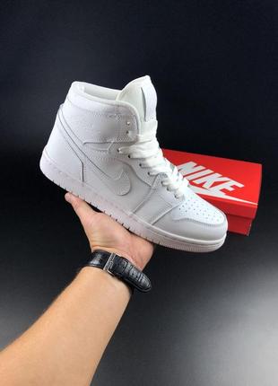 Мужские кроссовки демисезон nike air jordan белым