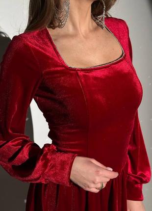 Нарядное бархатное платье со шнуровкой на спинке / платье новогоднее из бархата (бархат) красное черное изумрудное3 фото