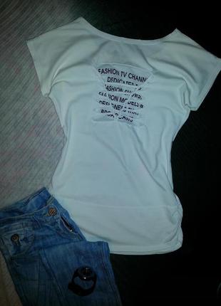 Молодіжна футболка з написом і палітуркою на спинці2 фото
