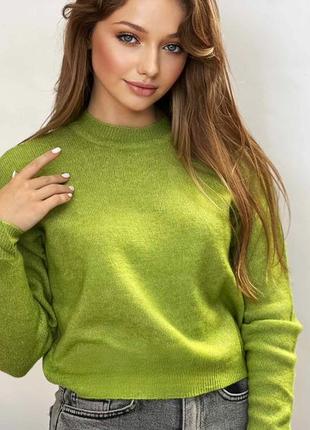 Жіночий теплий светр1 фото