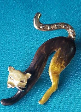Брошка європа. "кішка". 2