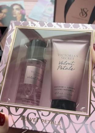 Набір подарунковий парфумований velvet petals by victoria’s secret (вікторія сікрет), оригінал3 фото