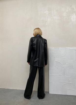 Стильный кожаный костюм пиджак жакет и широкие штаны брюки палаццо3 фото