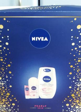 Набор по уходу за телом nivea diamond крем - гель для душа + антиперспирант