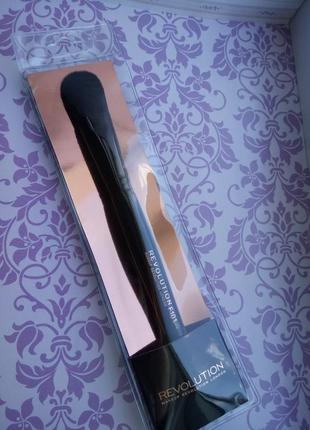 Кисть Makeup revolution кисті