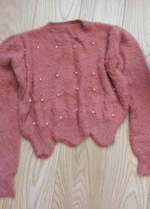 Укороченный розовый пушистый свитер2 фото