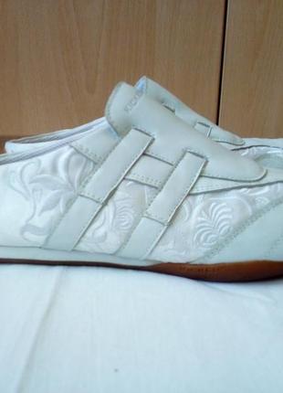 Сабо шкіряні kickers
