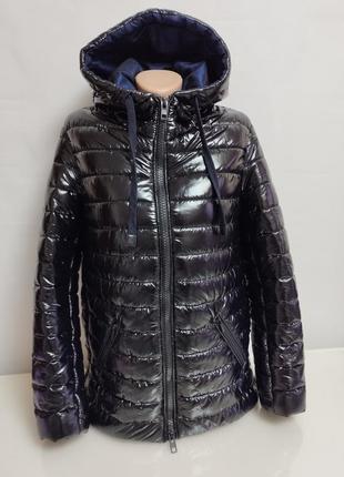 Жіноча куртка