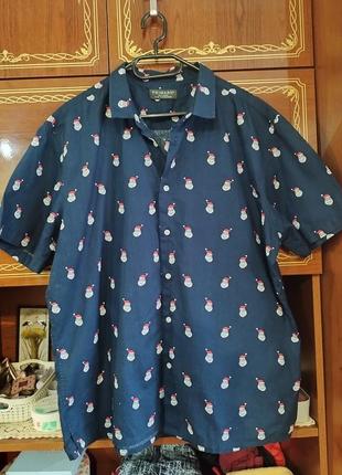 Новорічна чоловіка сорочка ,розмір xxl,плечі 53 см,підмишки 65 см,довжина 77 см.