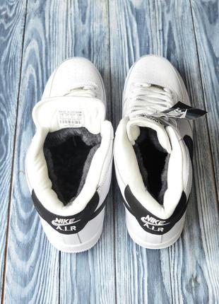 Стильні топові білі зимові чоловічі кросівки хайтопи з хутром шкіряні/шкіра-чоловіче взуття на зиму9 фото
