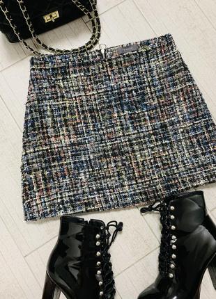 Женская твидовая стильная юбка мини длины с замочком сзади1 фото