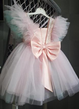 Пышное розовое с перьями детское нежное нарядное платье для девочки на день рождения праздник 74 80 86 на 1 год рочек