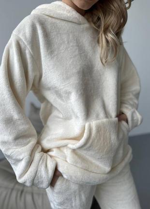Пушистая тёплая махровая пижама бежевая коричневая мокко мягкая для дома для сна костюм комплект для бани для сауны брюки штаны кофта свитер худи5 фото