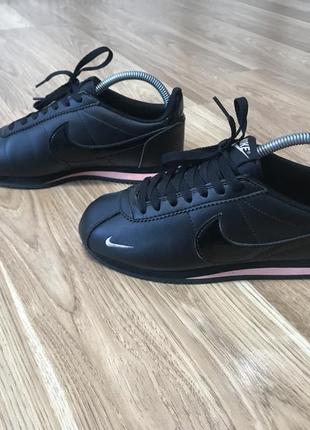 Rose gold and cheap black nike cortez
