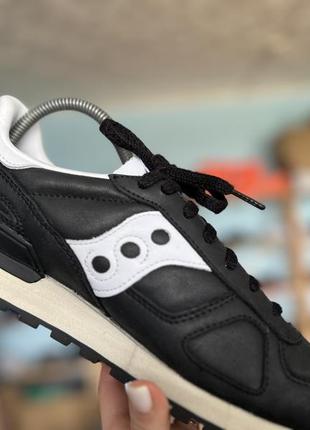 Мужские кроссовки saucony shadow distressed black white оригинал новые сток без коробки7 фото