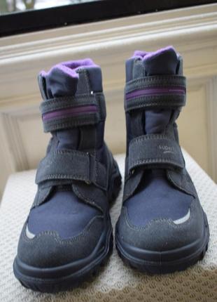Зимові мембранні черевики напівчоботи термоботинки на липучках superfit goretex р. 376 фото