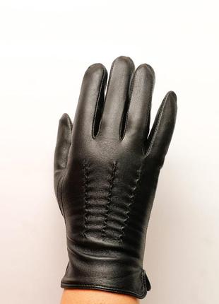Мужские и женские перчатки из натуральной кожи10 фото