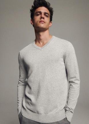 Світло сірий трикотажний светр з v-образним  вирізом, 100% шерсть джемпер2 фото