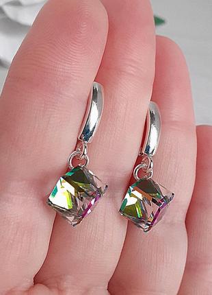 Сережки swarovski кубики4 фото