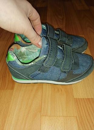 Кроссовки 28р