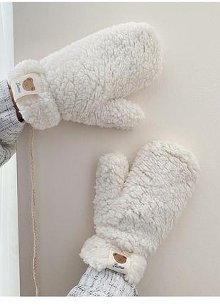Плюшевые теплые перчатки варежки мишка тедди тренд 2024/подарок сестре/девочки или подруге