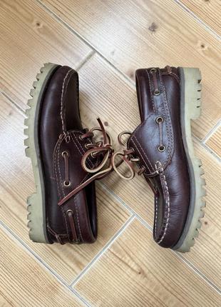 Шкіряні топсайдери