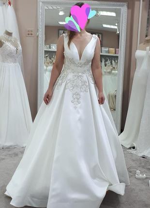 Ексклюзивна весільна сукня а-силует, розм.444 фото