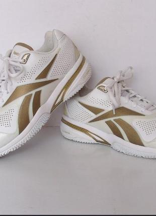 Р. 37 кросівки білі reebok