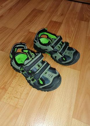 Босоножки 27р