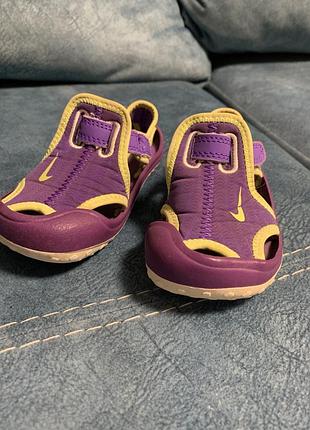 Сандалии nike