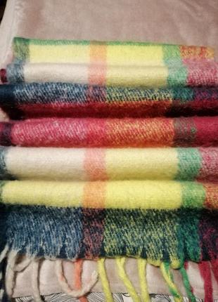 Пухнастий кольоровий шарф3 фото