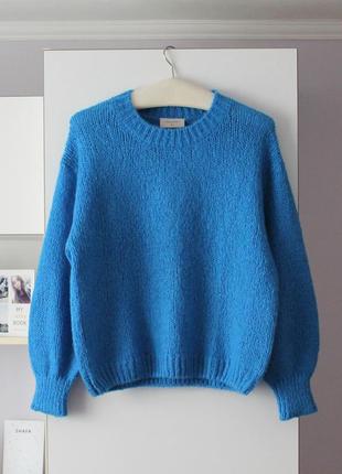 Очень красивый голубой свитер от free/quent