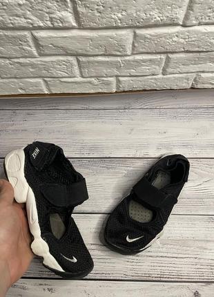 Босоніжки nike rift1 фото