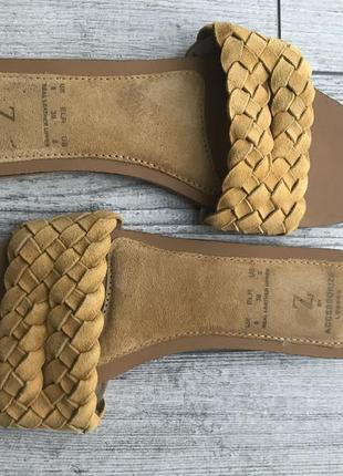 Качественные кожано замшевые шлепанцы