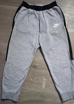 Спортивные штаны nike