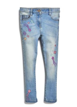 Нові джинси next з вишивкою на дівчинку
