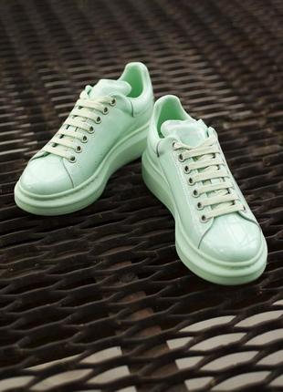 Кросівки alexander mcqueen patent mint кроссовки