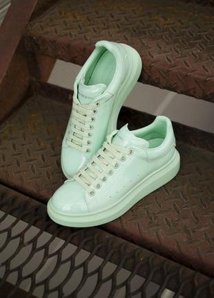 Кросівки alexander mcqueen patent mint кроссовки6 фото