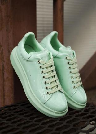 Кросівки alexander mcqueen patent mint кроссовки7 фото