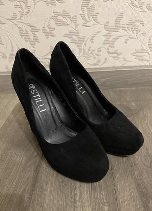 Замшевые туфли