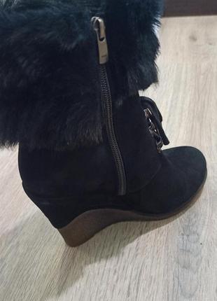 Жіночі ботінки на танкетці