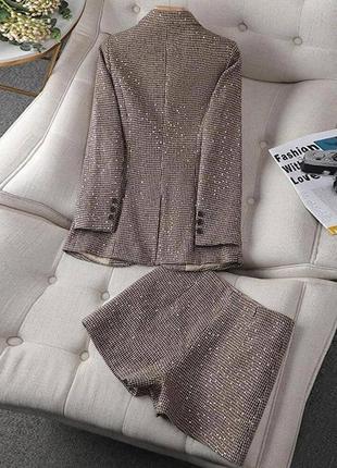 Кашеміровий костюм піджак приталений жакет міні шорти короткі комплект стильний базовий трендовий принт гусяча лапка сірий коричневий4 фото